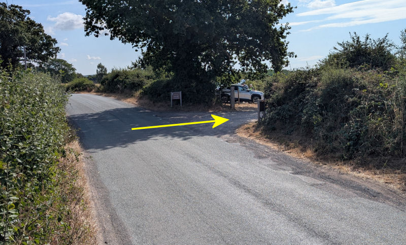 Car Park on right in 1/3 mile (580 yds)